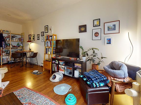 2nd image of 50 Craigie St APT 35