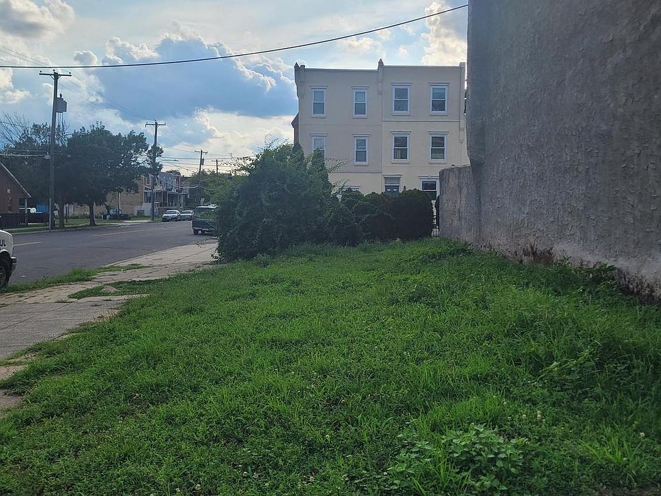 2nd image of 800 N 46th St