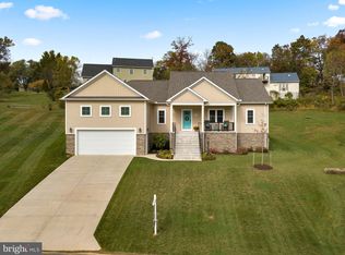 6002 Larsen Dr, Frederick, MD 21703