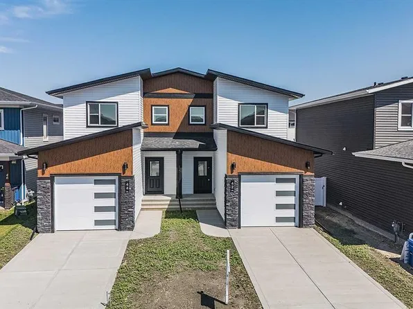 44 S Earl Close, Red Deer, AB T4S 3G6