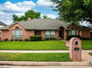 3819 Gentle Springs Dr, Arlington, TX 76001