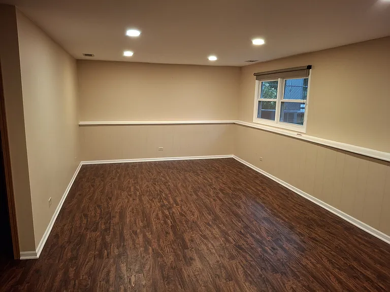 6 E Harbor Dr — Photo 7