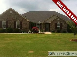 16817 Mulberry Ln, Athens, AL 35613