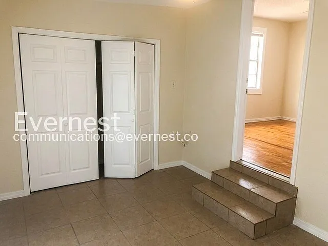 715 W Ohio Ave — Photo 11