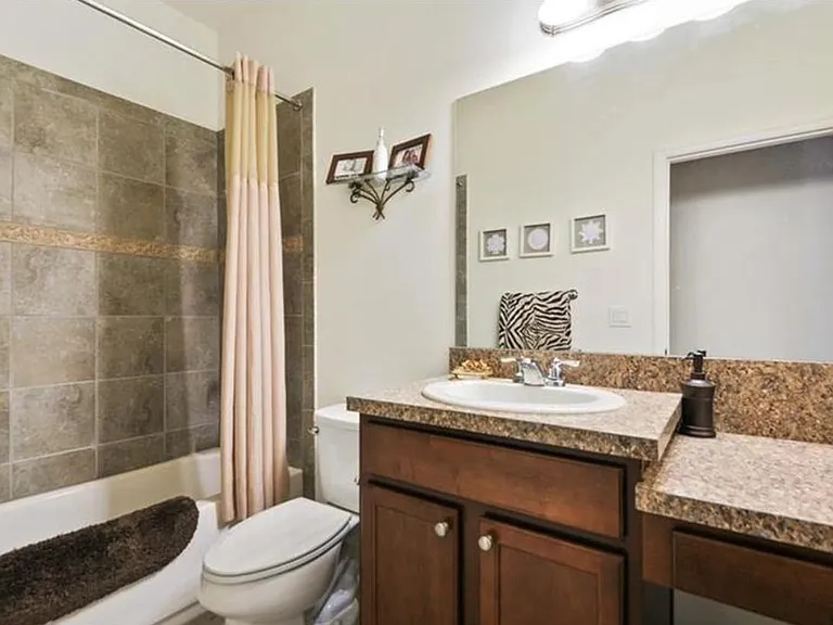 Bath Room 2