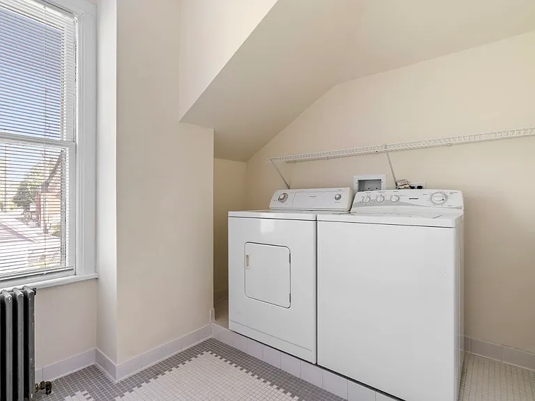 1235 Ridge Ave #1235.5 — Photo 7