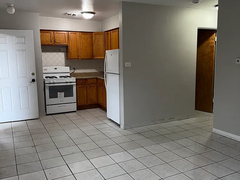 5815 W 35th St #6 — Photo 12