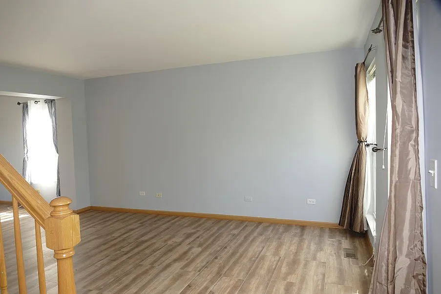 3 bed, 2.5 bath, 1626 sqft, $2,500 — Photo 2