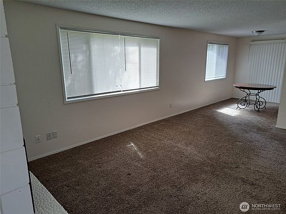4th image of 2414 - 2416 Mitchell Street NE