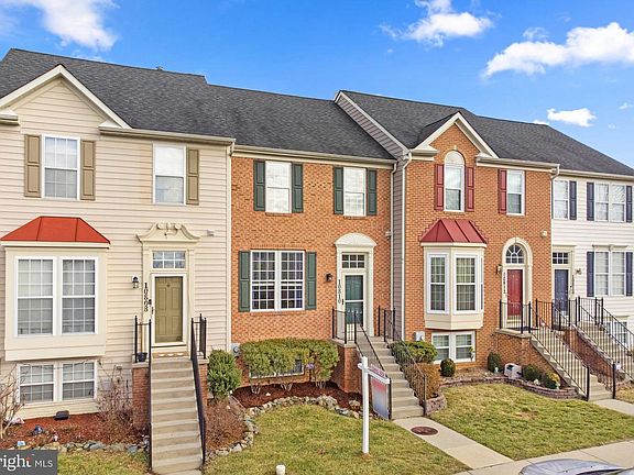3rd image of 10810 Dewey Way E