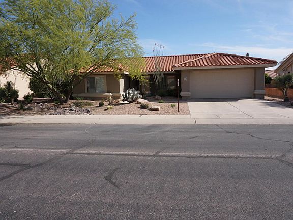 3rd image of 2396 E Agapanthus St