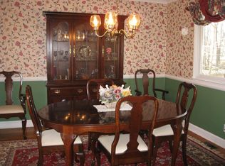 582 Norwood Rd, Mount Laurel, NJ 08054