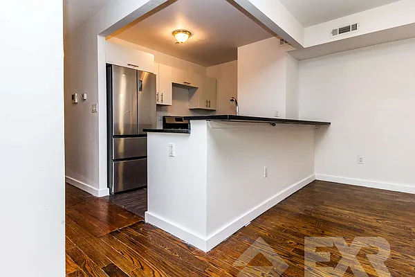 Rented by EXR | media 13