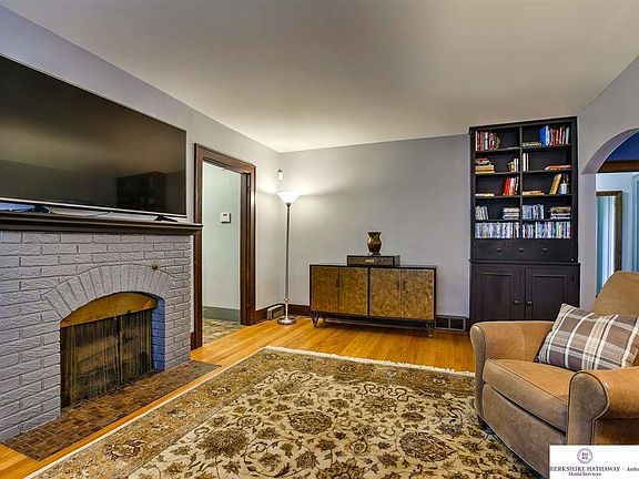5th image of 5139 Blondo St