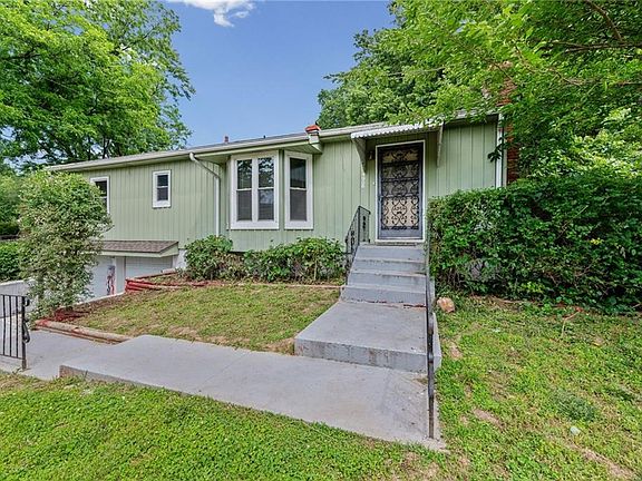 5th image of 4906 NE 35th St