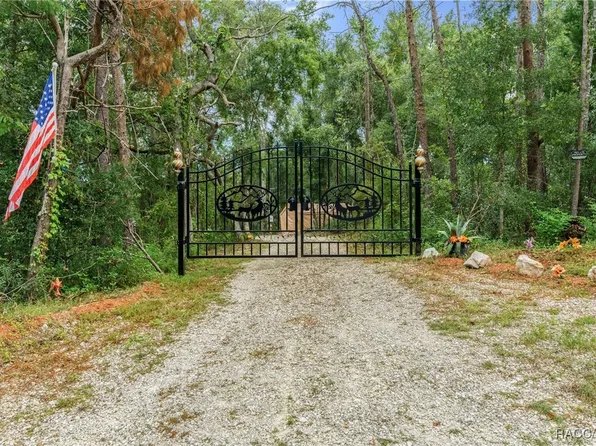 25931 Sitting Bull St, Brooksville, FL 34601