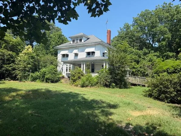 3393 Cherrystone Rd, Cape Charles, VA 23310