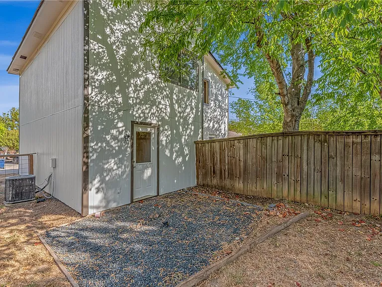 3345 Lodgepole Cir — Photo 17