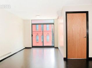 24 Henry St APT 5B, New York, NY 10002