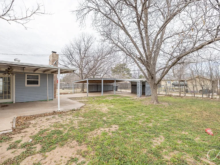 2902 Bennett Dr — Photo 17
