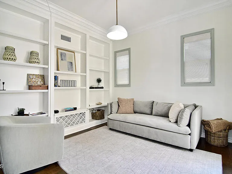 4011 Adriatic St — Photo 10