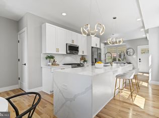 722 Tewkesbury Pl NW, Washington, DC