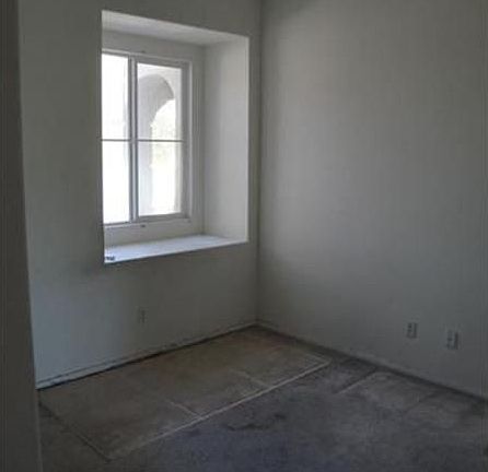 2nd image of 27667 Avenida Maravilla