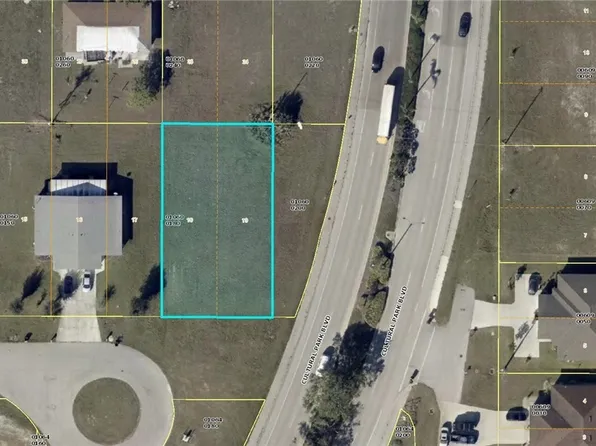 715 SE 9th Ter, Cape Coral, FL 33990