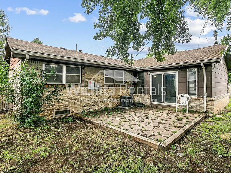 1418 Money St — Photo 17