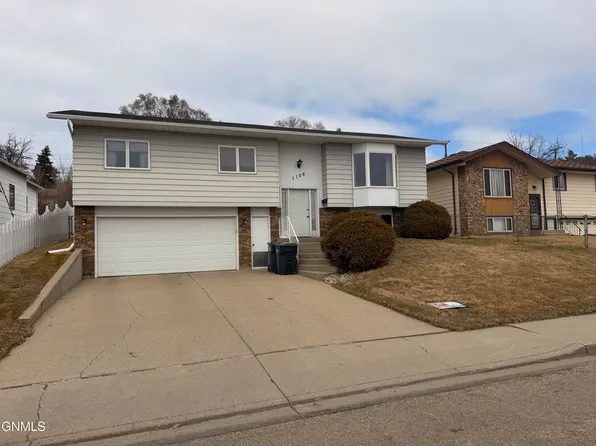 1106 2nd St NE, Mandan, ND 58554