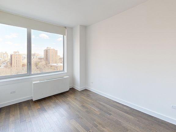 4th image of 801 Amsterdam Ave APT 9E