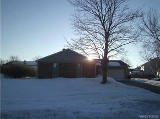 4160 Mistymeadow Ln, Hamburg, NY 14075