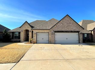 18441 Haslemere Ln, Edmond, OK 73012