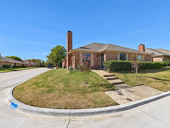 2nd image of 526 Cedar Elm Ln