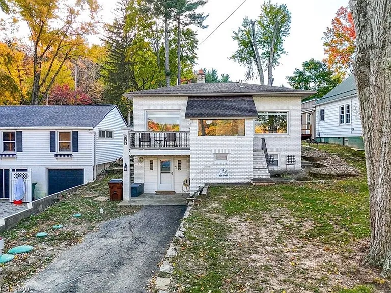 158 Oak Dr NW — Photo 4