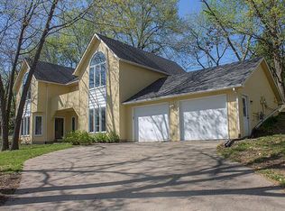 2105 Sunborough Dr, Columbia, MO 65203