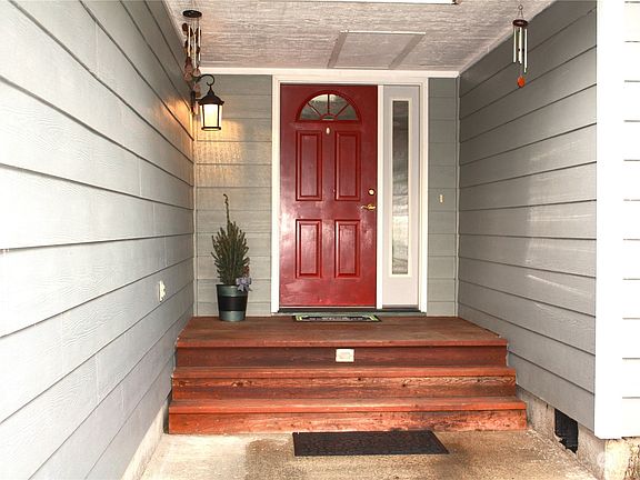 5th image of 19 Astoria Lane