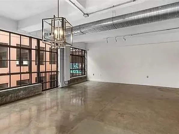 Broadway Lofts