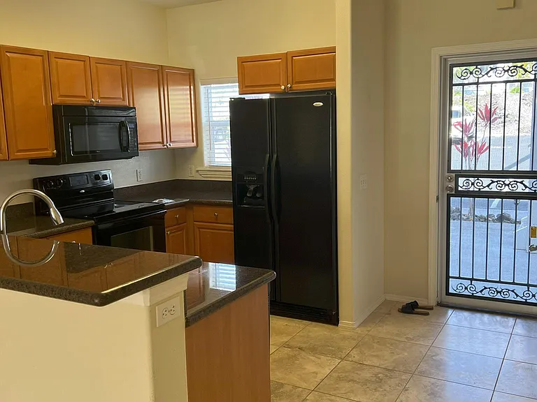 73-1106 Nuuanu Pl #H-102 — Photo 2