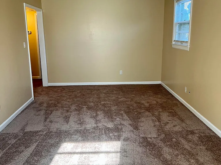 3327 Wood Valley Ct — Photo 6