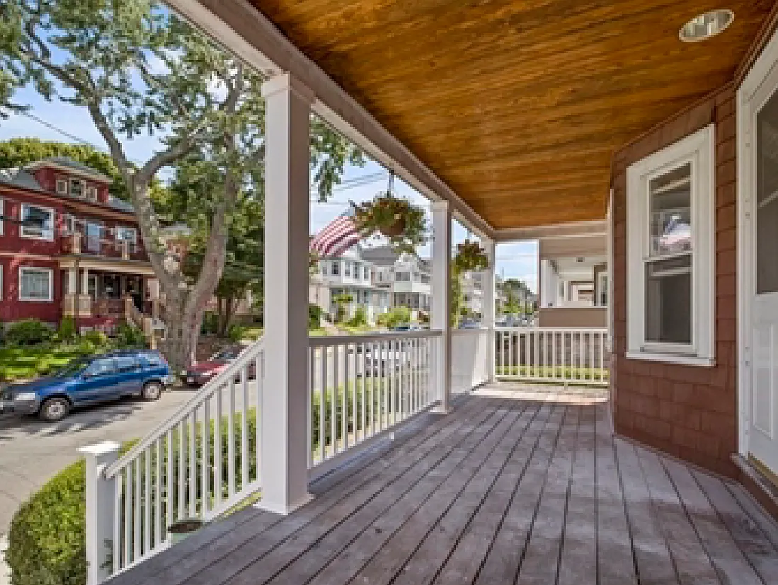 3 bed, 1000 sqft, $3,200 — Photo 4