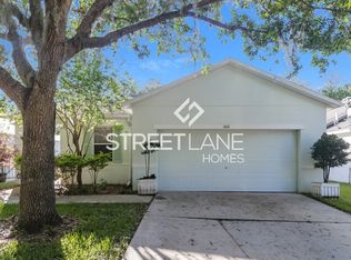 5610 Hawklake Rd, Lithia, FL 33547