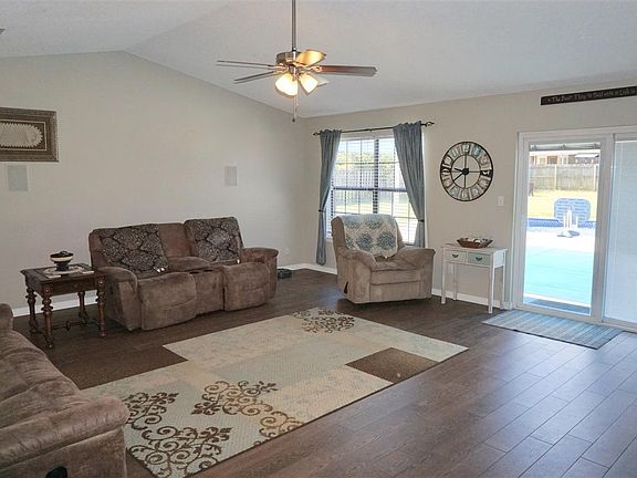 3rd image of 1455 Little Creek Dr
