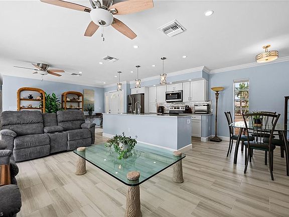 5th image of 1151 N Collier Blvd