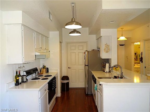 4th image of 4700 Saint Croix Ln APT 315