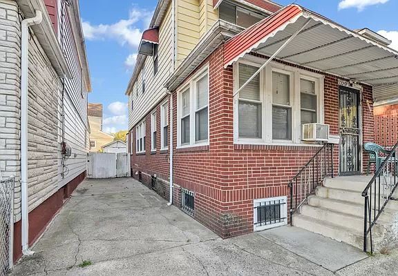 5th image of 133-07 107th Ave