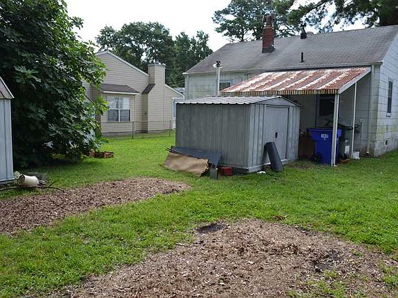 3rd image of 4818 Shafer St