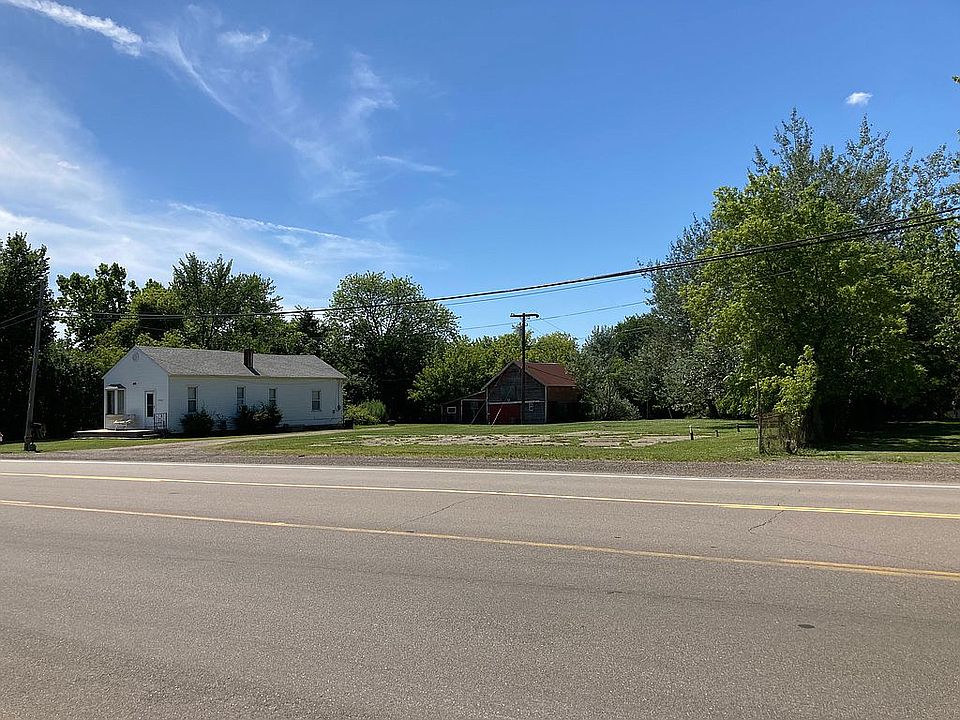 1st image of 32486 W Jefferson Ave