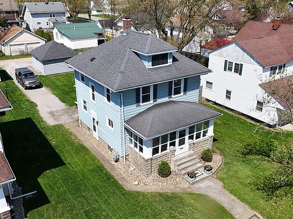 2nd image of 810 Park St