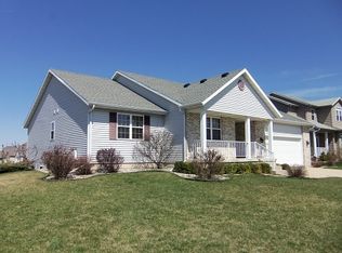 1366 Chadsworth Dr, Sun Prairie, WI 53590